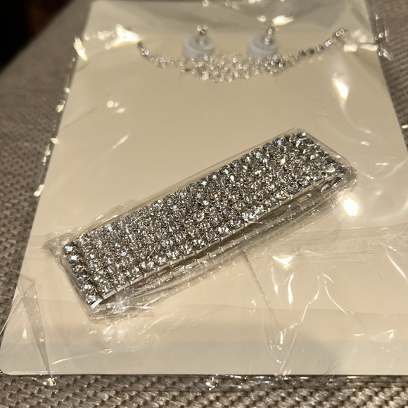 Four Piece Rhinestone Gift Set - Picture 2 of 2